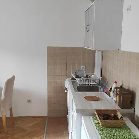 Simona Apartament *